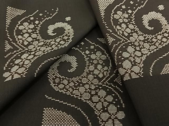 平和屋着物 本場大島紬 カタス7マルキ 地空 色紙花文 黒地 正絹 AABC0015zg