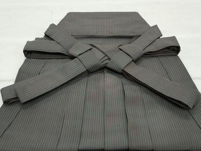 平和屋着物○男性 人間国宝 甲田栄佑 精好仙台平 馬乗り袴 間道 正絹  