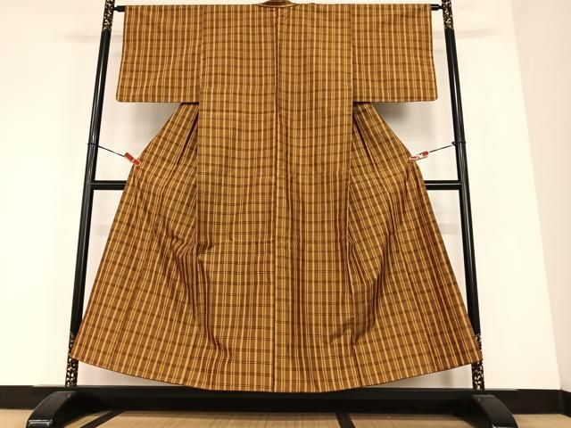 平和屋着物 無形文化財 本場黄八丈 近藤傳 草木染 手織 紬 格子 正絹 AABC0219zg