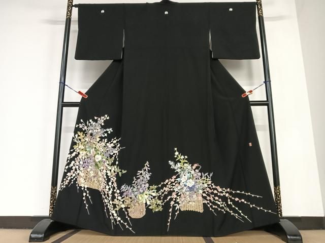 平和屋着物●本加賀友禅作家　茶谷孝志　黒留袖　風景吉祥文　鶴　亀　正絹　逸品　AAAY7356ck 平和屋着物○本加賀友禅作家 茶谷孝志 黒留袖 花篭文 正絹 逸品