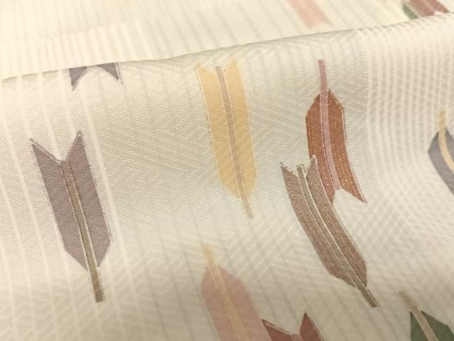 平和屋着物●上質な小紋　矢羽根文　金彩　正絹　逸品　AABC0237zg 平和屋着物○上質な小紋 矢羽根文 金彩 正絹 逸品 AABC0237zg - メルカリ
