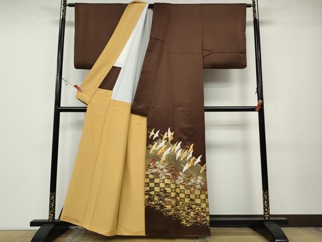 平和屋着物●銀座きしや　色留袖　駒刺繍　飛鶴松文　金彩　正絹　逸品　CAAZ2724ut 平和屋着物○銀座きしや 色留袖 駒刺繍 飛鶴松文 金彩 正絹 逸品