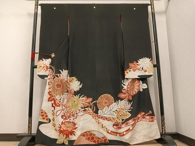 平和屋着物 アンティーク 大正ロマン 刺繍 花尽し 黒地 金彩 正絹 AABC8002ph