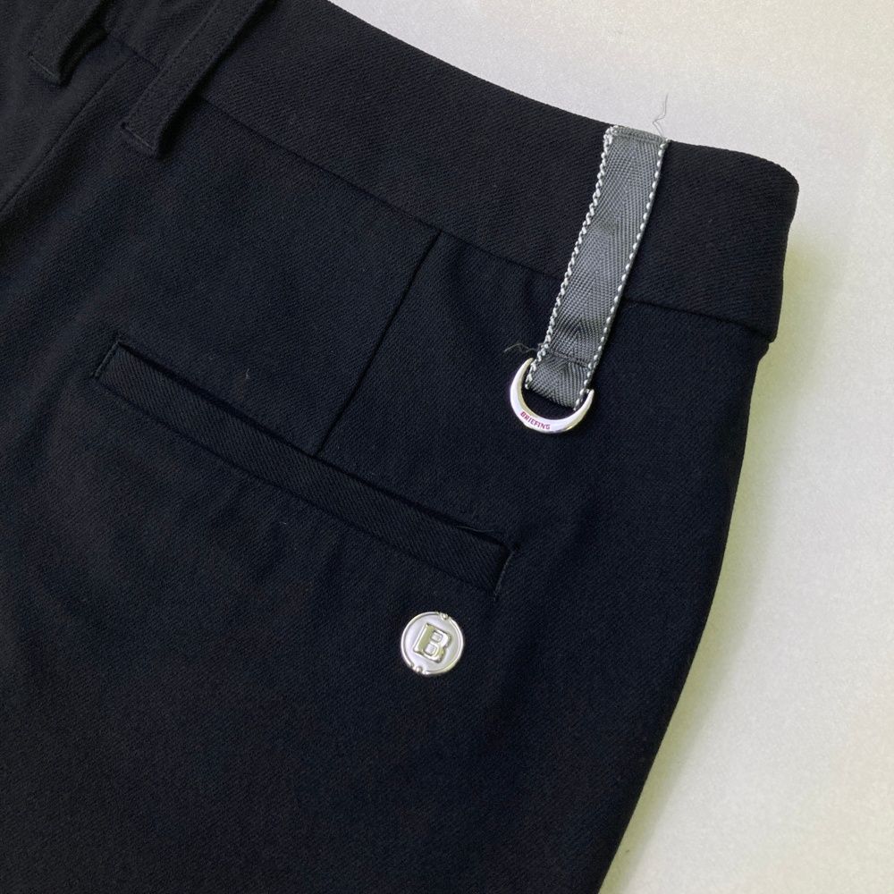 240101545684 ゴルフウェア