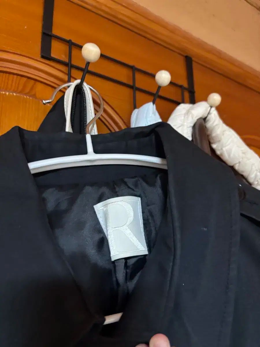 ロニエル トレンチジャケット 黒 紐もあり