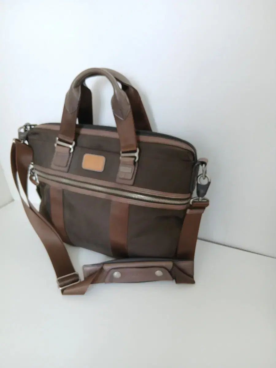 トゥミ - メルカリ