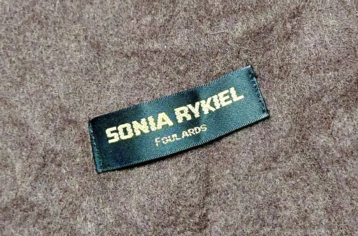 M【BURBERRY】ノバチェック マフラー メリノ ウール 90% カシミヤ 10