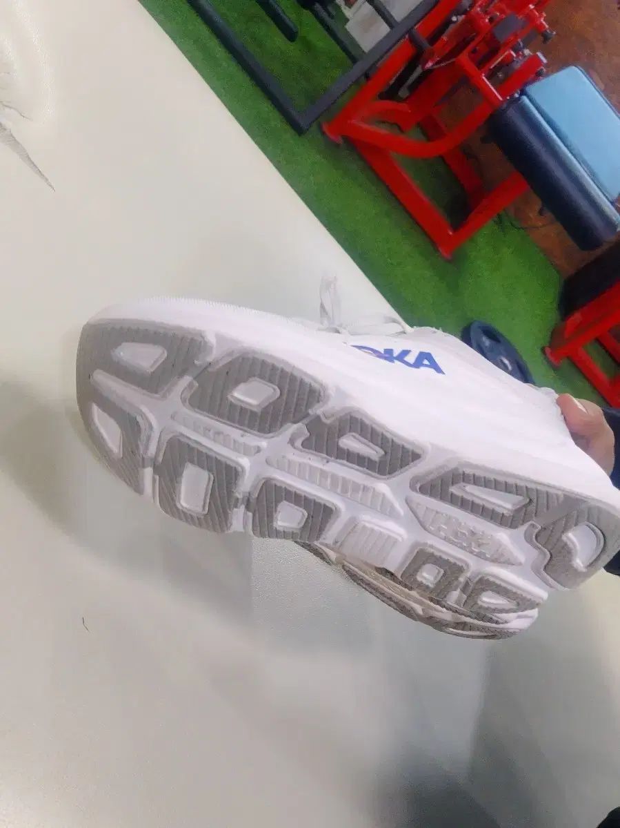 HOKA ONE ボンダイ9 登山靴 トレッキングシューズ アウトドアシューズ アウトドア