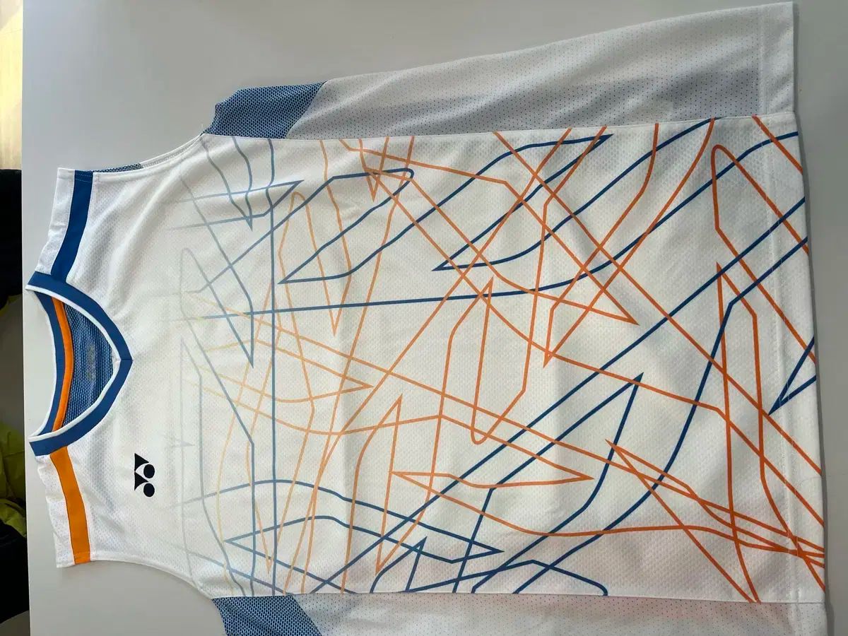 ヨネックス ノースリーブ リー総ウェイ