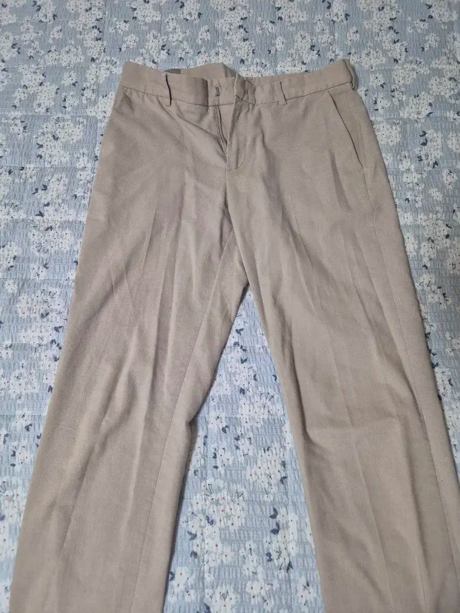 プロジェクトM メンズ スラックス出品 31サイズ ベージュ