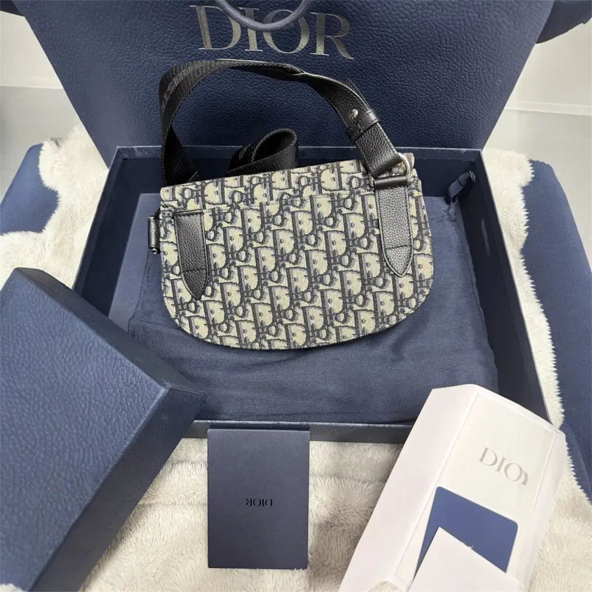 ディオール オブリーク ジャカード メッセンジャー サドルバッグ クロスバッグ ベージュ