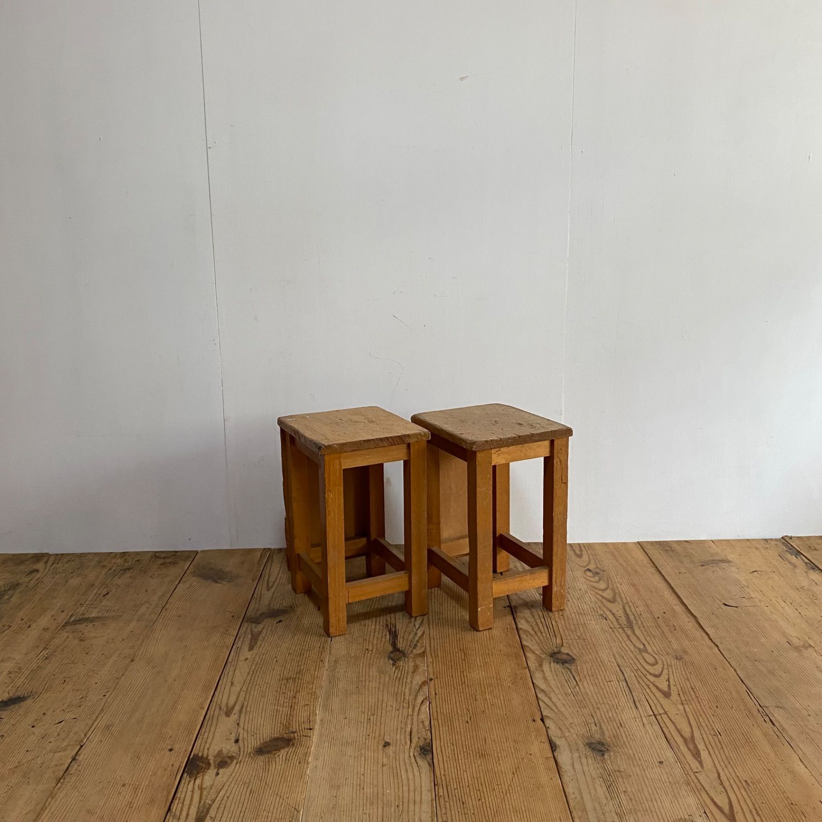 古道具 木製天板 スツール 2脚セット 古道具 木製天板 スツール 2脚セット