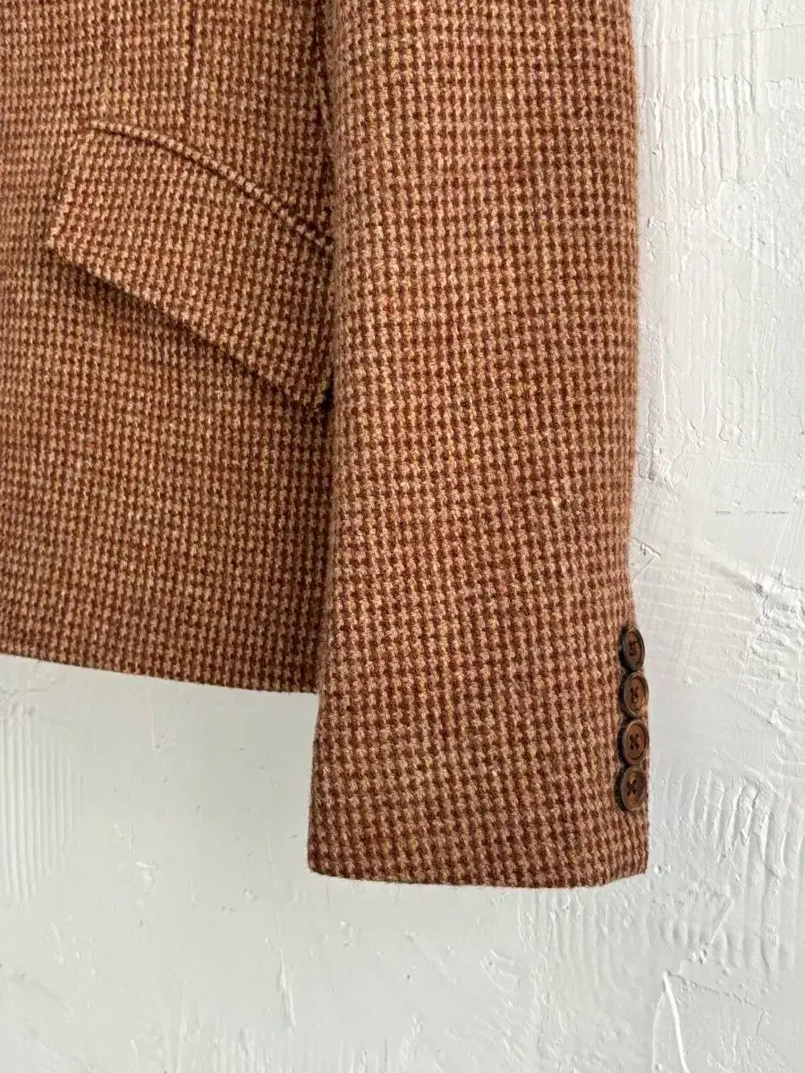 レッドベージュ