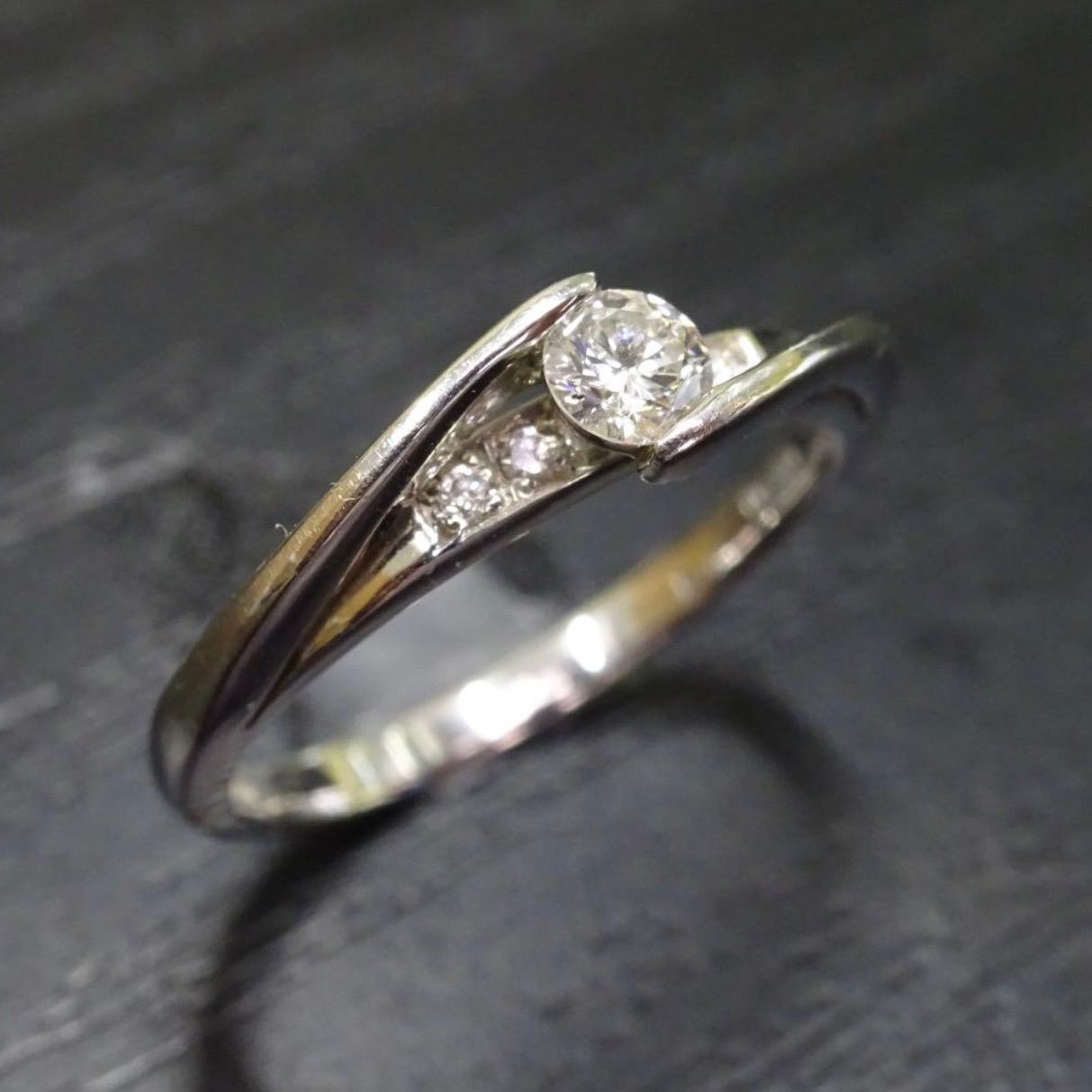 プラチナ pt900 天然ダイヤモンド0.20ct デザイン リング 指輪 約8号 