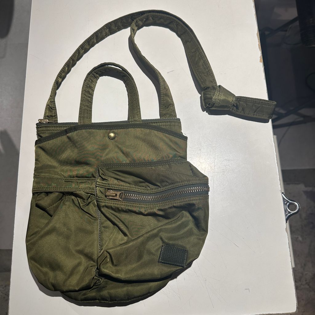 sacai × PORTER サカイ ポーター 19AW Pocket Bag Large ショルダーバッグ 19-0020S カーキ 表参道A11