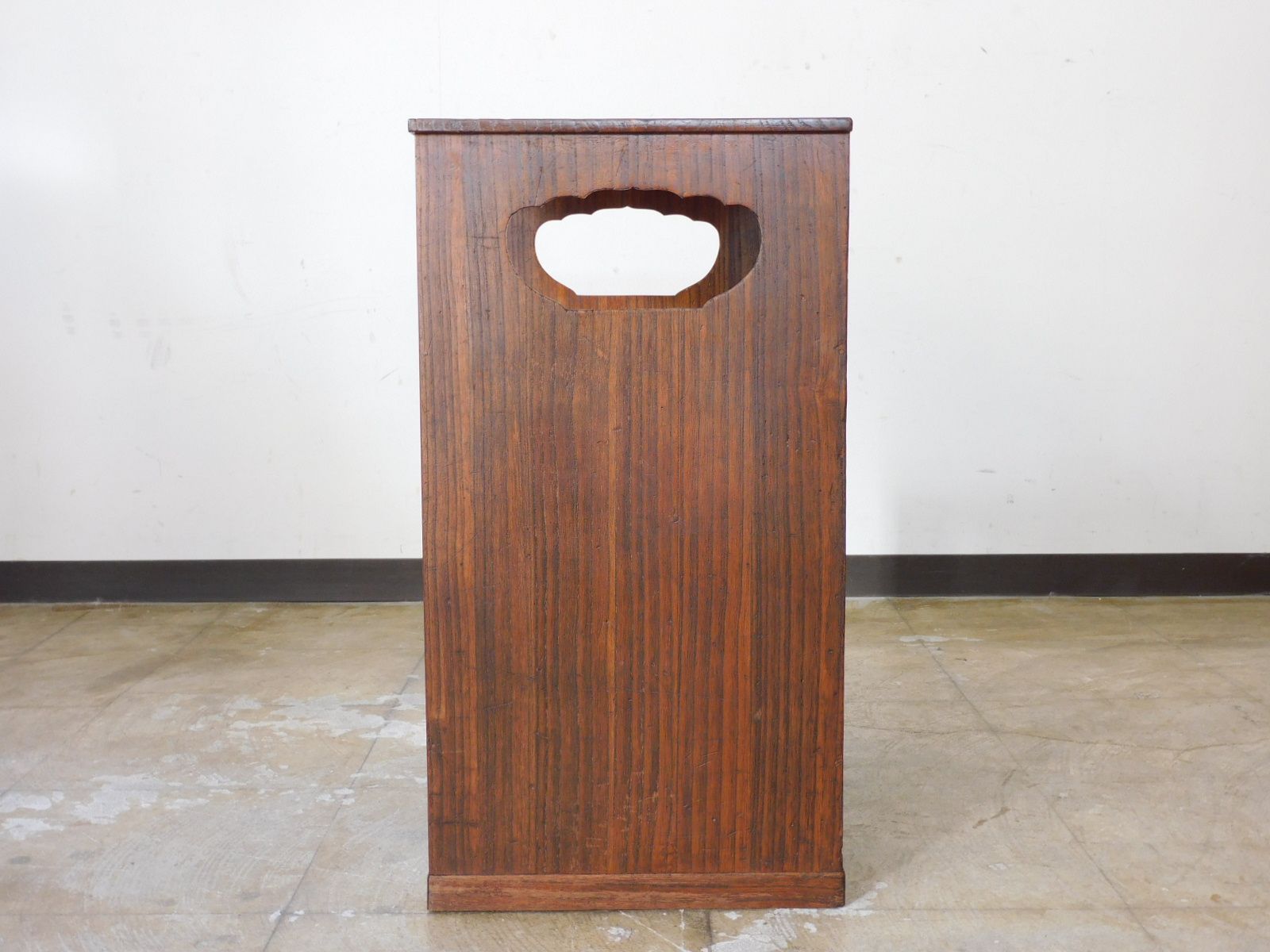 造りのいい 網代の小さな戸棚 HK-a-05648 時代箪笥 枕箪笥 飾り棚 無垢材 掛硯 銭函 銭箱 舟箪笥 NEXPOTALLINN_EU