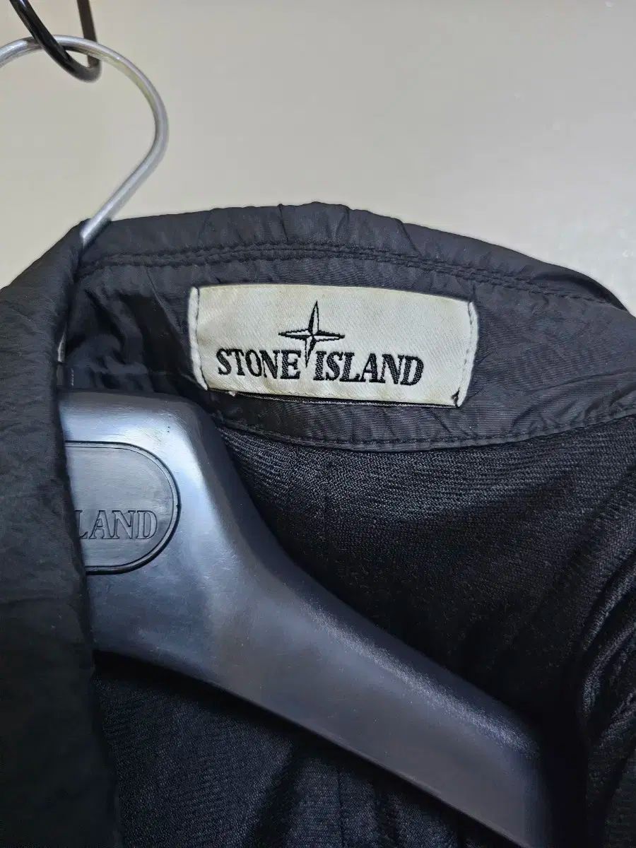 ストーンアイランド クリンクルレップス ジャケット