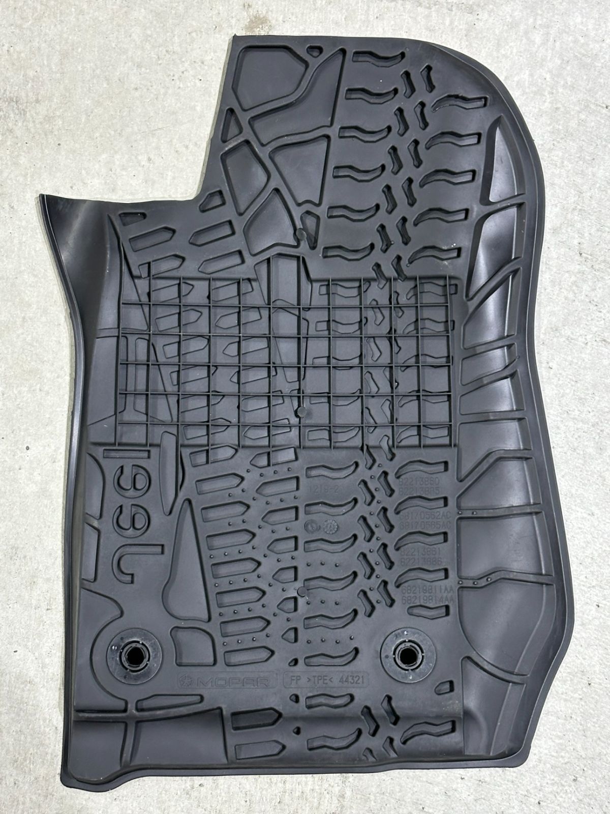 オールウェザー