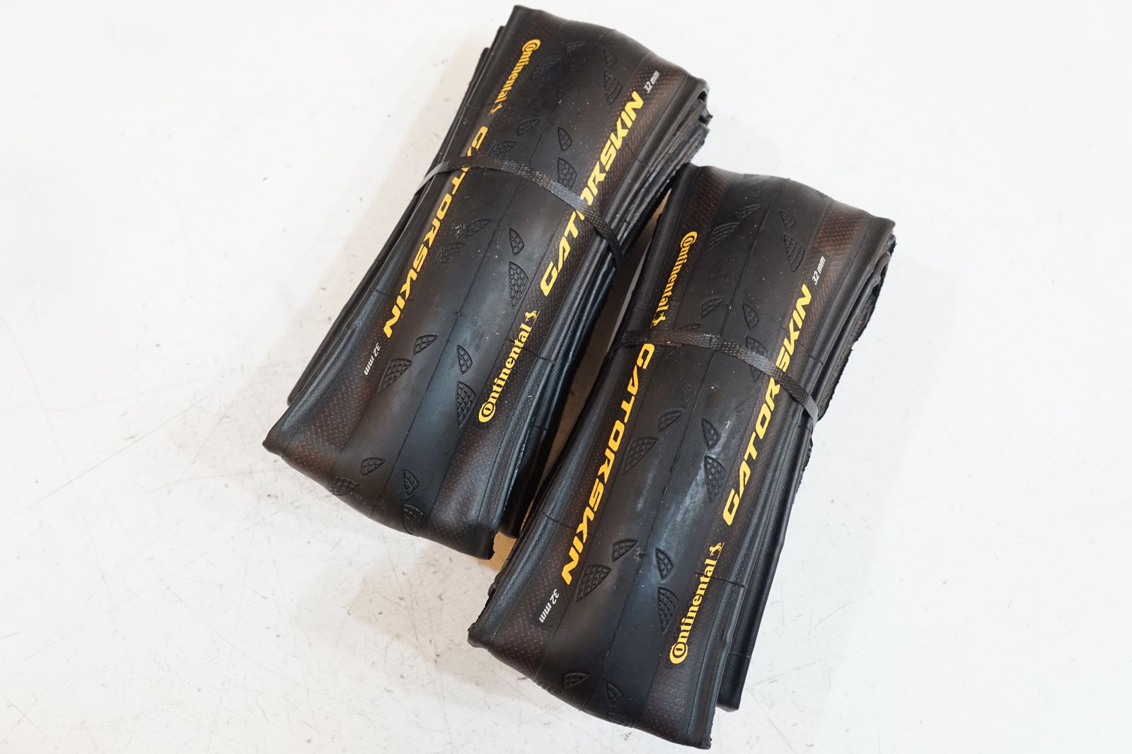 真・最終価格Continental Gatorskin 700x23C 2本 *CONTINENTAL