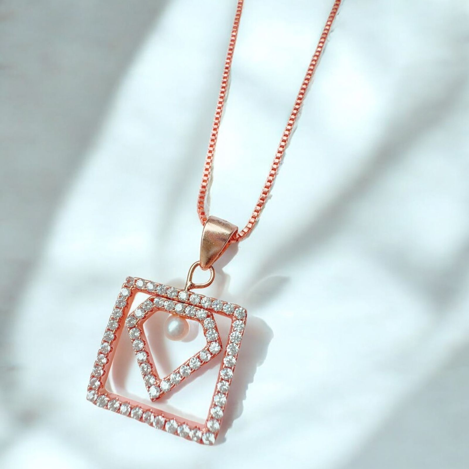 K1 金運加護 とめどなく続く豊かさを手に入れる 金財のエネルギーが輝きだす動くダイヤデザイン リバーシブル 淡水パール ネックレス 魔術師 N.kelly 魔術 白魔術 開運 強運 本物 マチュラダイヤモンド お守り 強力 誕生石 魔法 占い ピンクゴールド