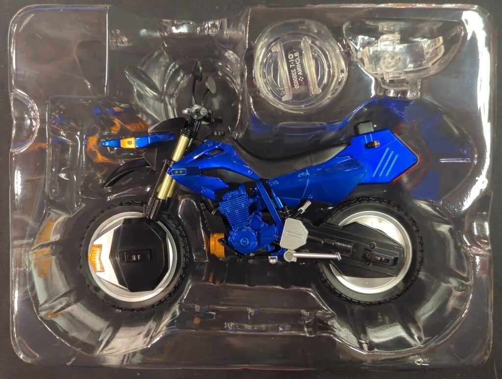 バンダイ 公式 S.H.Figuarts 仮面ライダーカブト ガタック