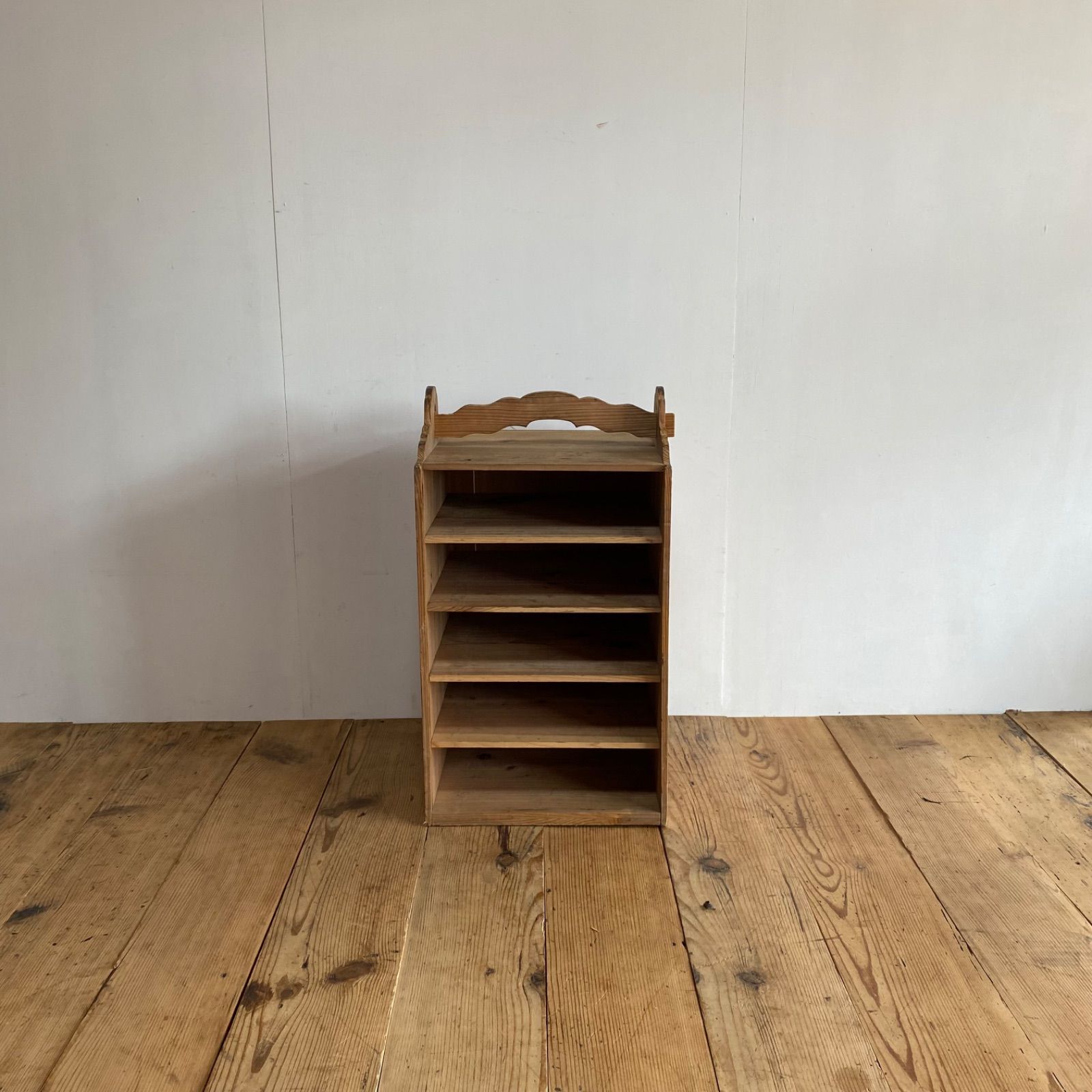 アンティーク 仕切り棚 チェスト 食器棚 書類棚 無垢材 無塗装 y33