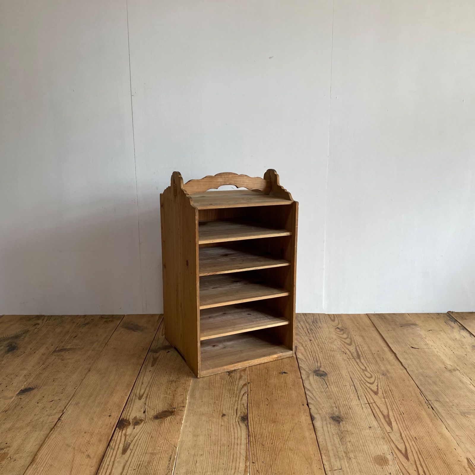 アンティーク 仕切り棚 チェスト 食器棚 書類棚 無垢材 無塗装 y33