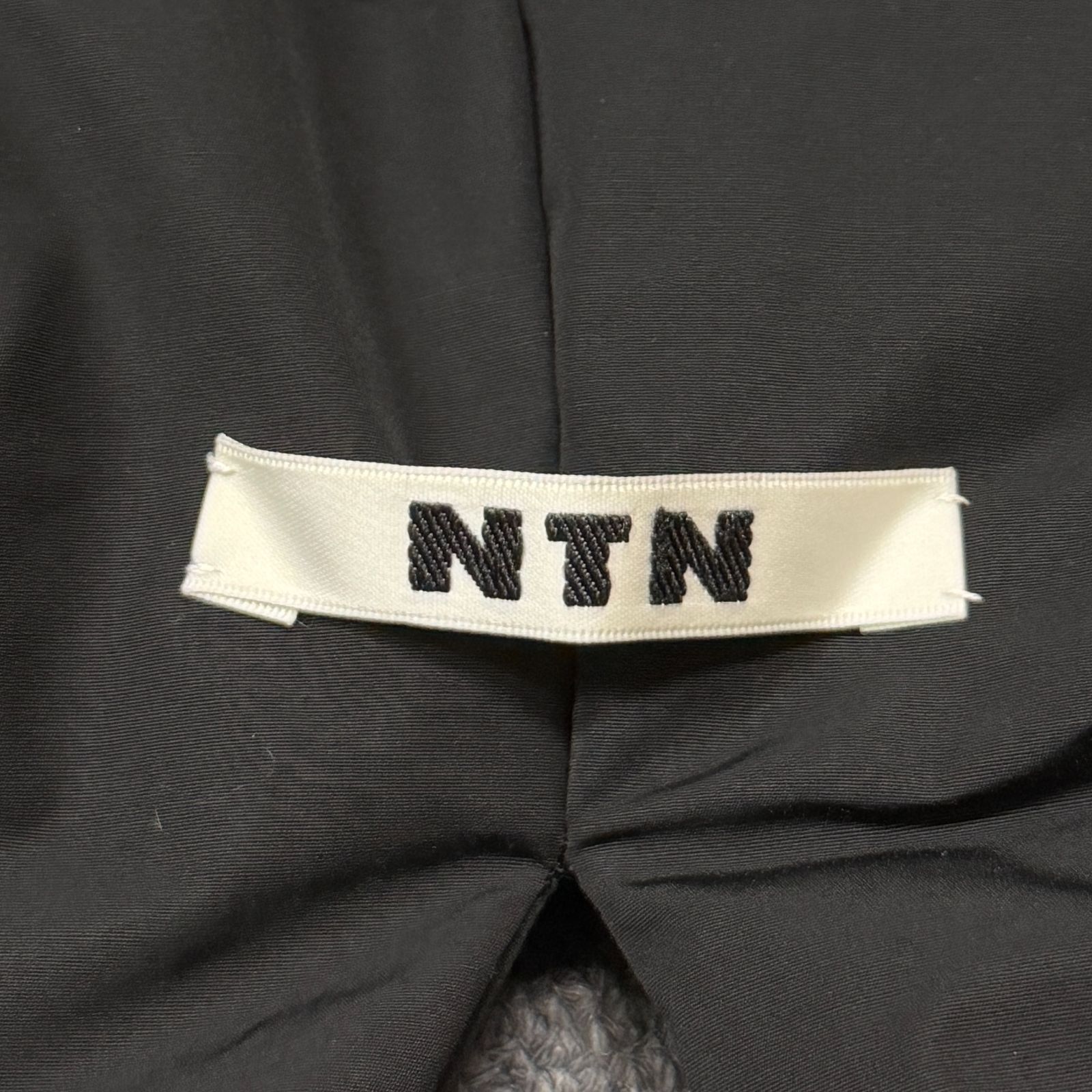 参考上代36300円 NTN 23AW PADDED HOOD SCARF パデッド フード