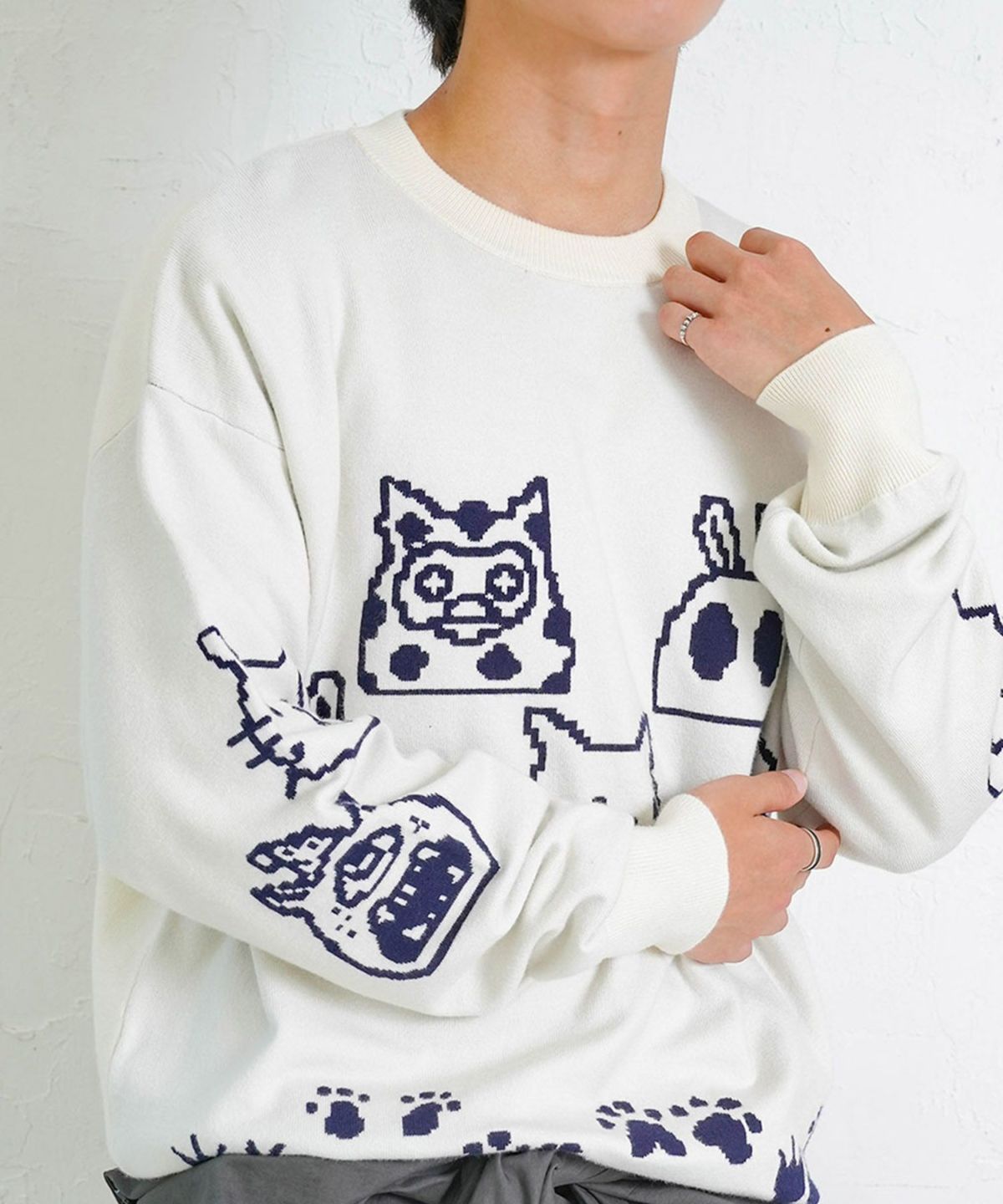 リバーシブルドット絵柄ニットプルオーバー