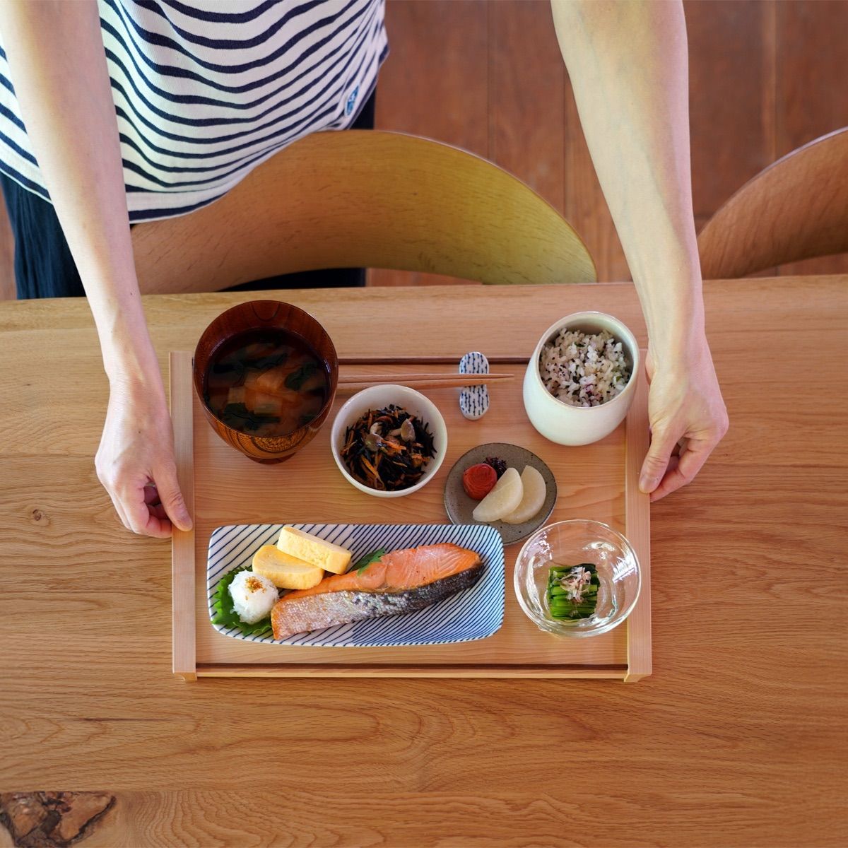 暮らしのお膳 大 オークヴィレッジ 無垢の木の食器 幅42センチ お膳 お盆 トレイ