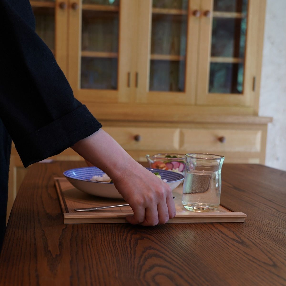 暮らしのお膳 大 オークヴィレッジ 無垢の木の食器 幅42センチ お膳 お盆 トレイ