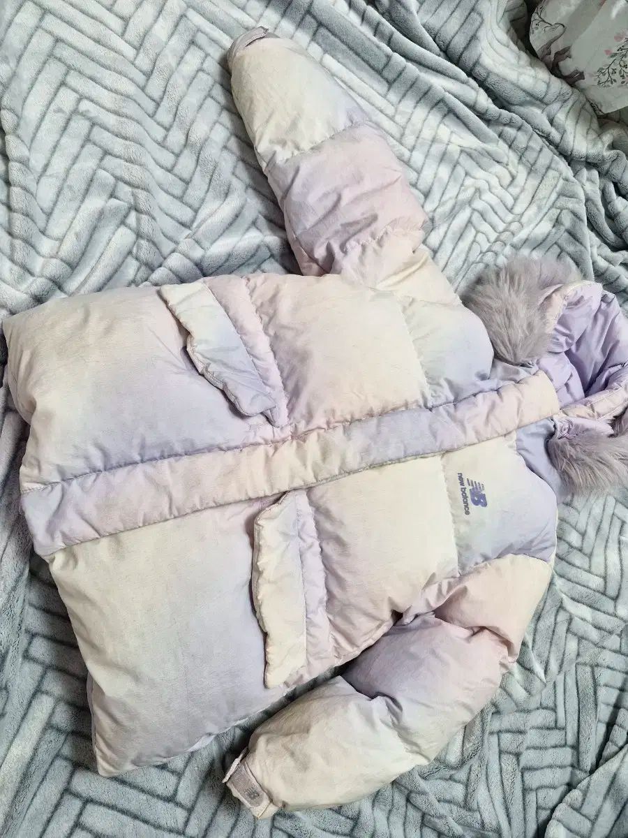 ニュー ンスキッズ ダウン 140