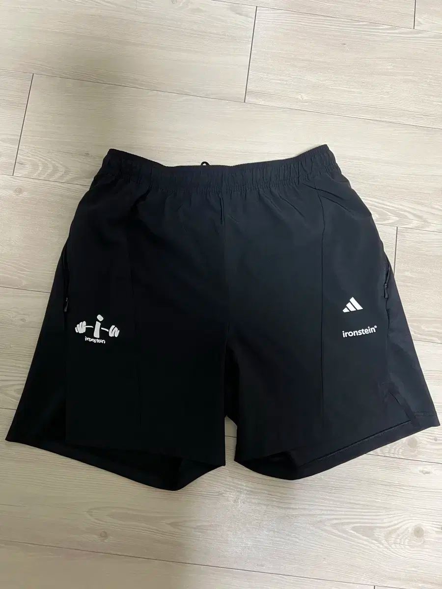 アイアンシュタイン キム ジョングク X adidas モデル コラボ ハーフパンツ