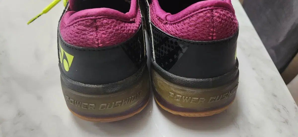 YONEX ヨネックス コンフォートZ バドミントンシューズ パワークッション SI 24.5 cm 卓球 スカッシュ 室内 スポーツ