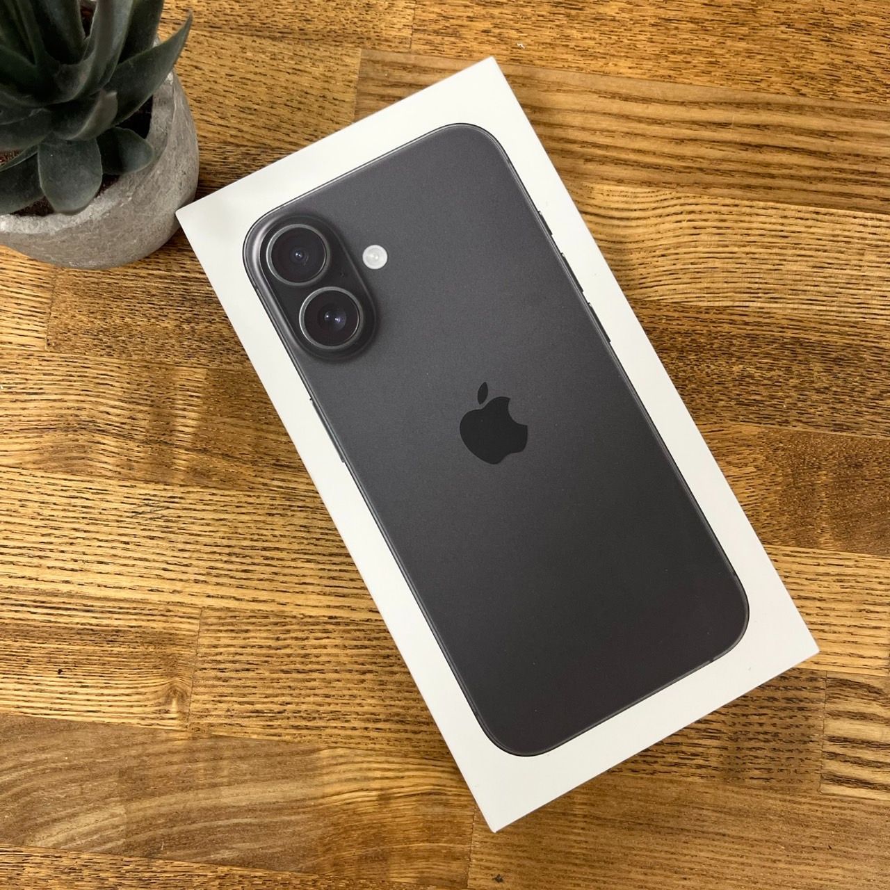 新品・未開封 iPhone16 512GB ブラック ワイモバイル版 SIMフリー 送料