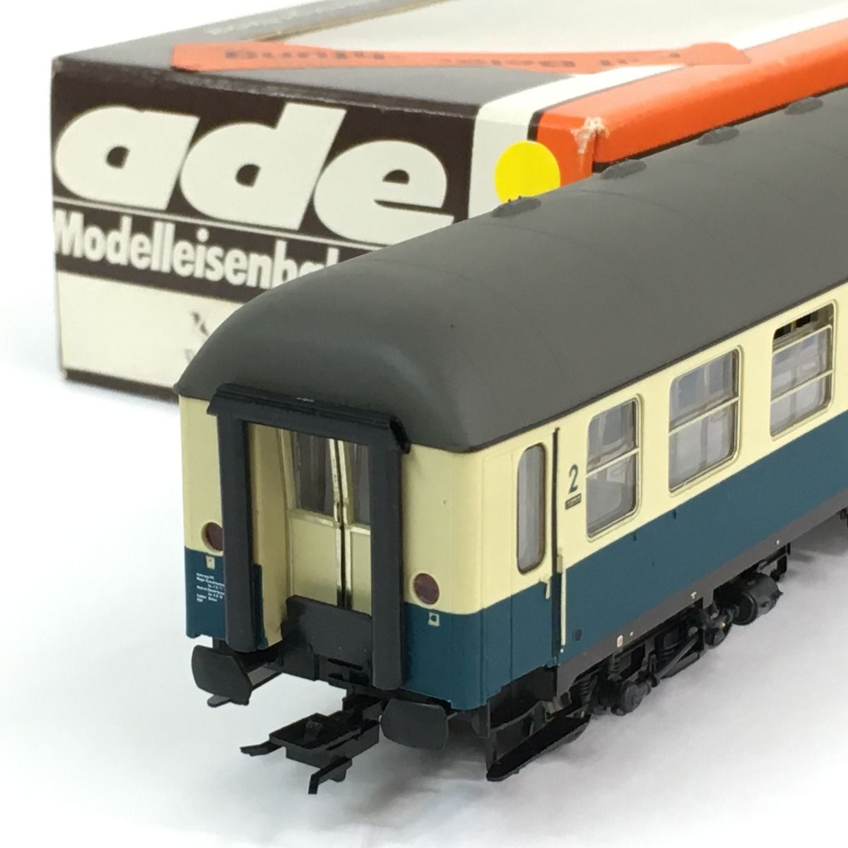 ADE 3111 ドイツ国鉄 DB 51 80 52-40023-2 客車 タルキス色 HOゲージ 鉄道模型 N10533619