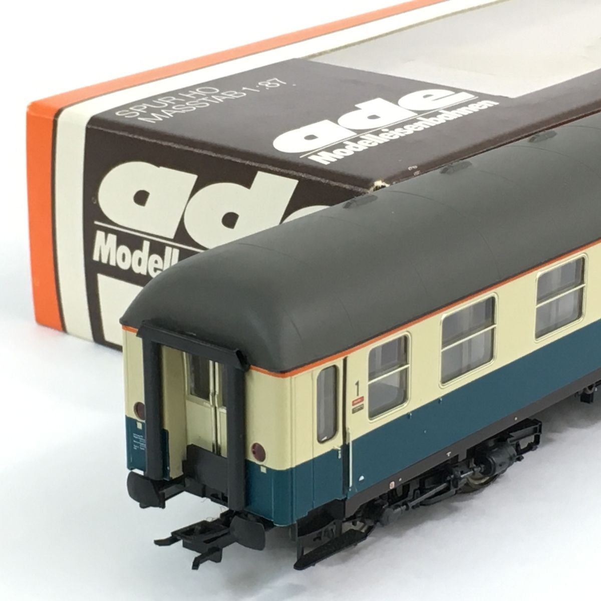 ADE 3104 ドイツ国鉄 DB 51 80 31-40399-2 客車 タルキス色 HOゲージ 鉄道模型 N10533620