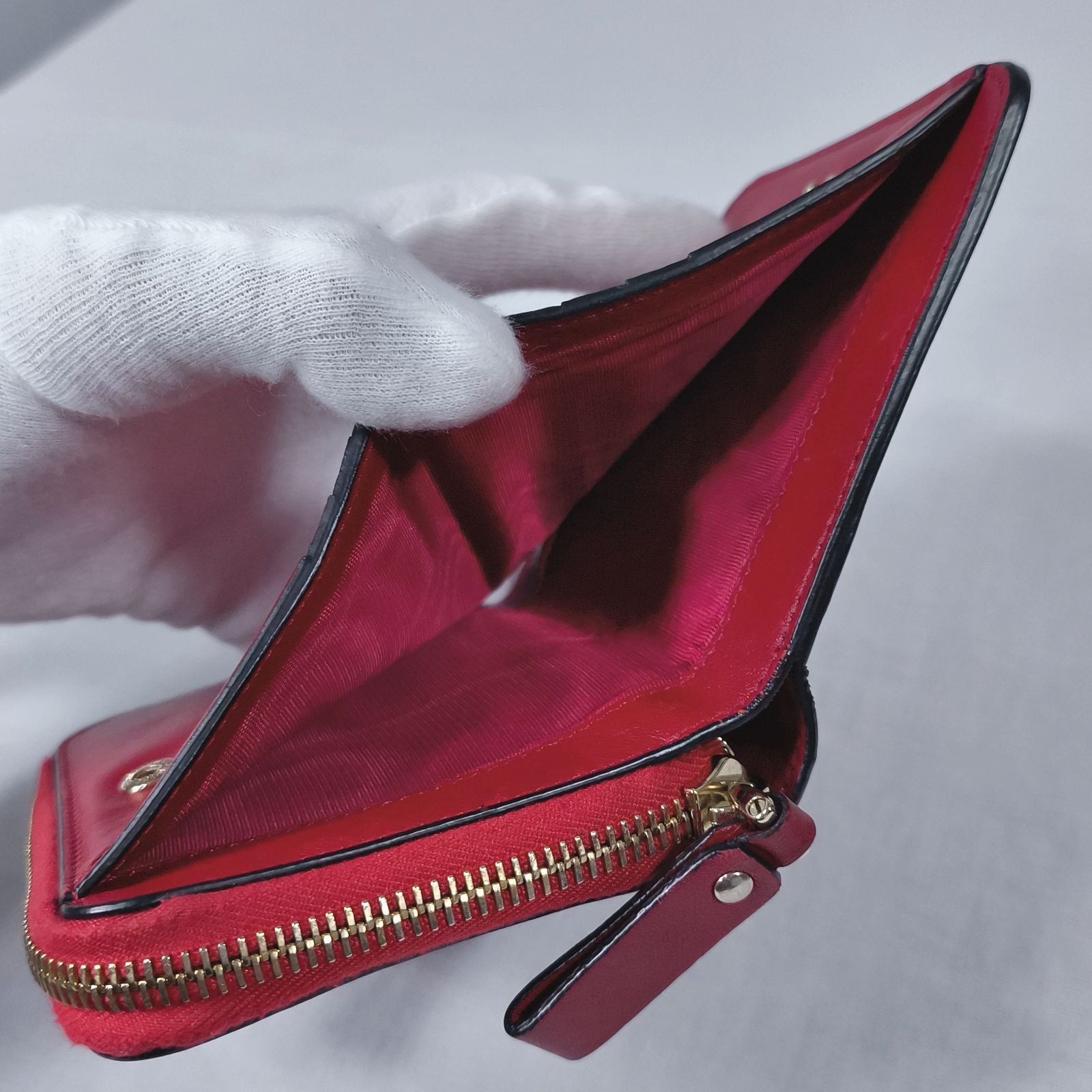 ロックスタッズ ラウンドファスナー