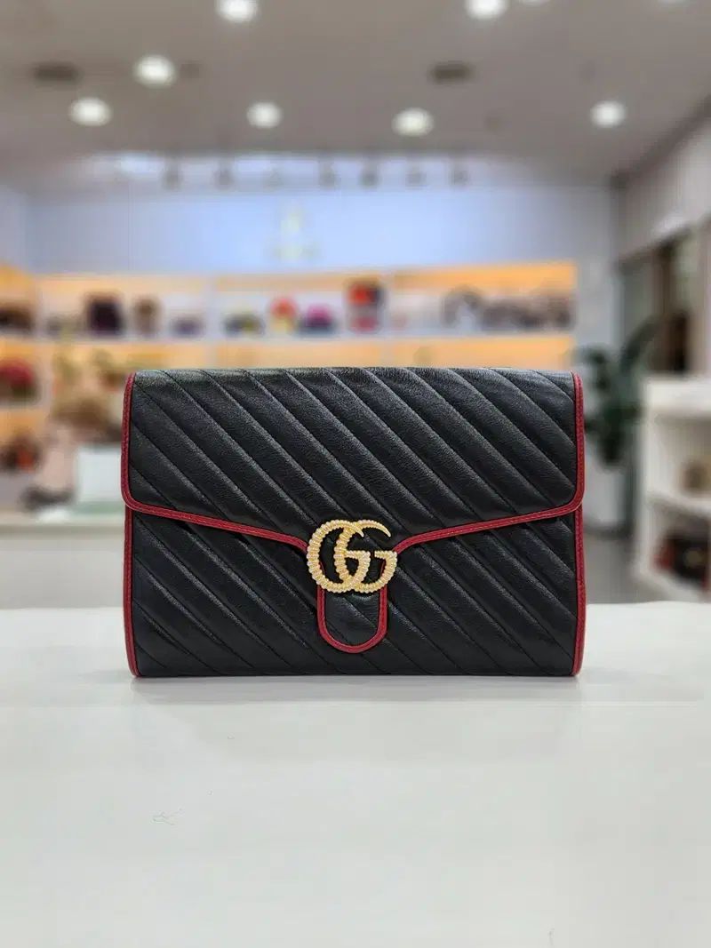 グッチ GG マーモント マトラッセ フラップ クラッチバッグ 498079