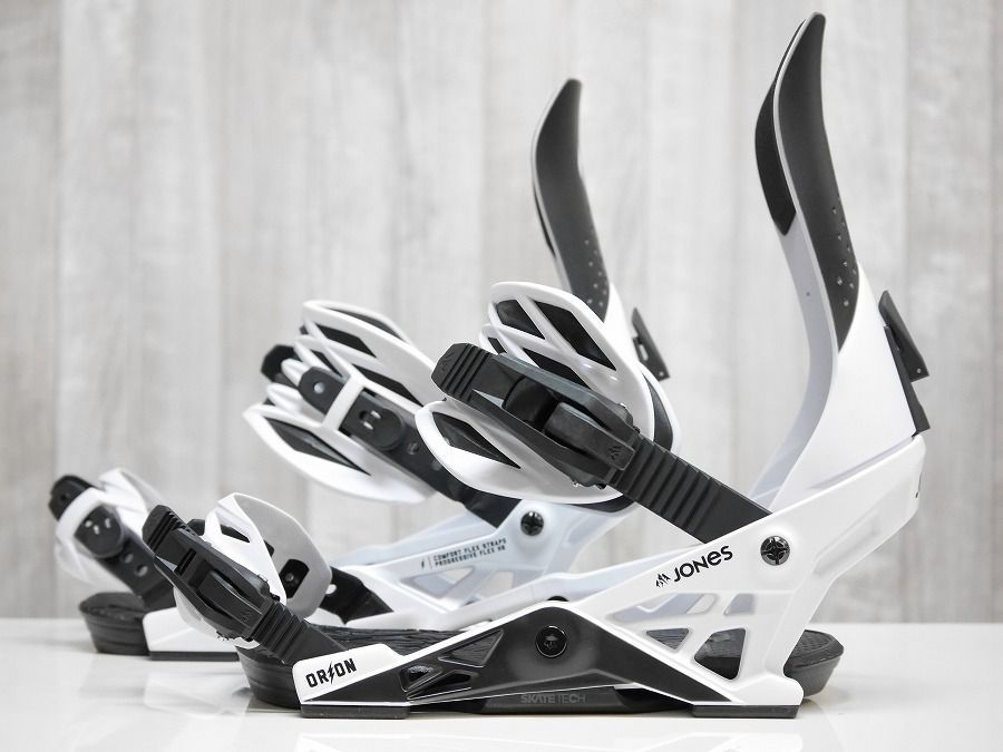 スノーボード バインディング