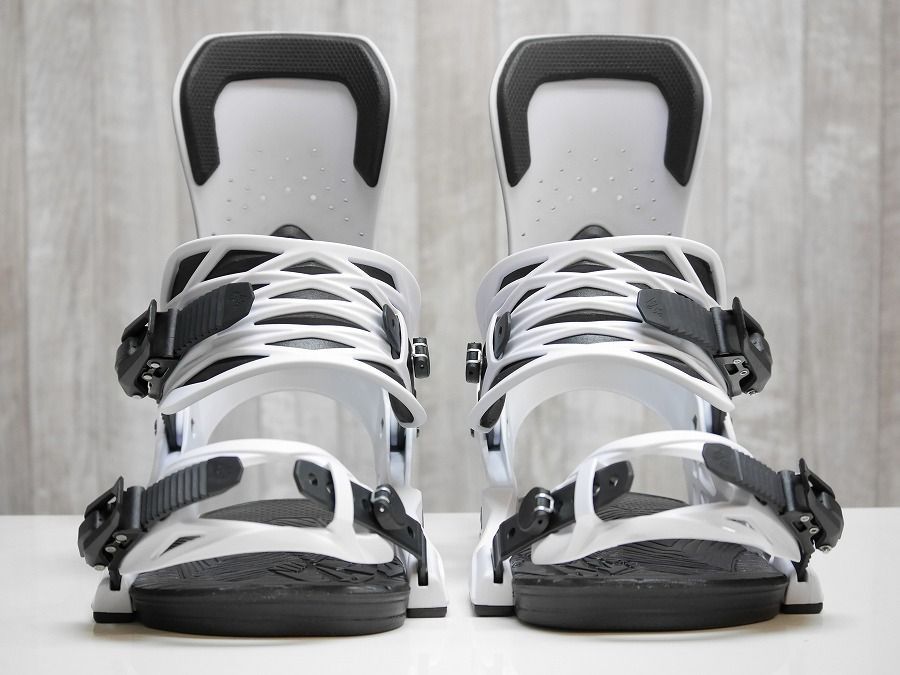 26 JONES ORION - Mサイズ Cloud White 保証付 スノーボード バインディング