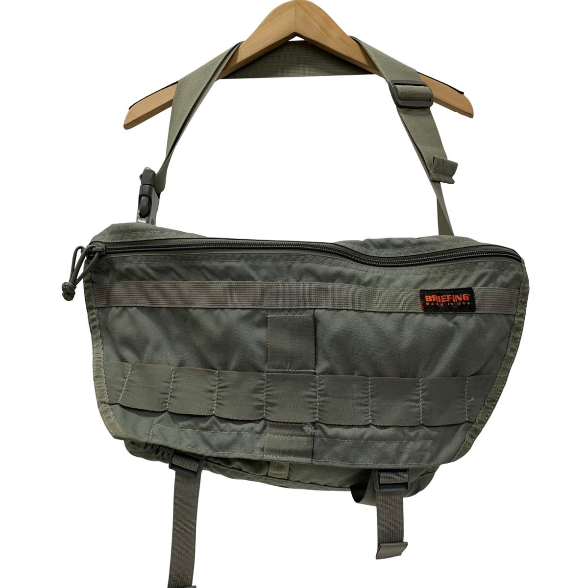 BRIEFING メッセンジャーバッグ　FLIGHT LIGHT ブリーフィング BRIEFING FLIGHT LIGHT USA製 バッグ メンズバッグ