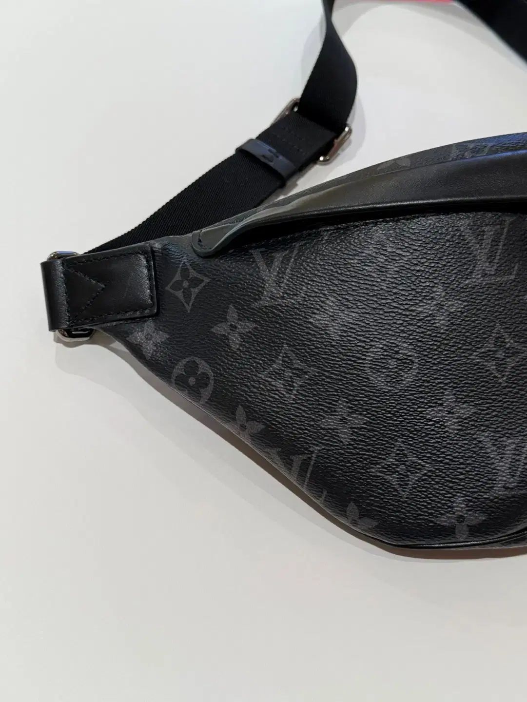 ボディバッグ 24年