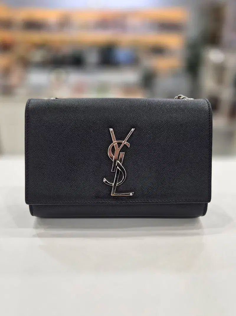 サンローラン ケイト キャビア シャーティング スモール シルバー チェーン クロスバック 469390