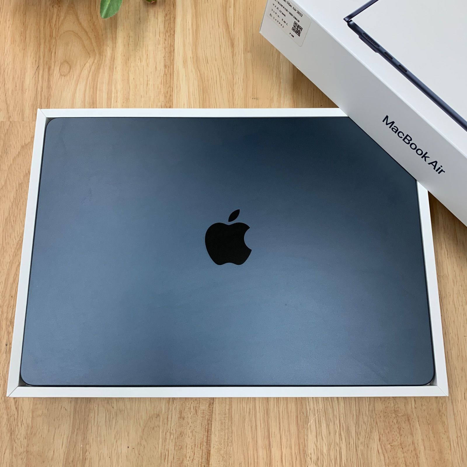 MacBook Air 13.6インチ M2チップ 256GB ミッドナイト 91QHP