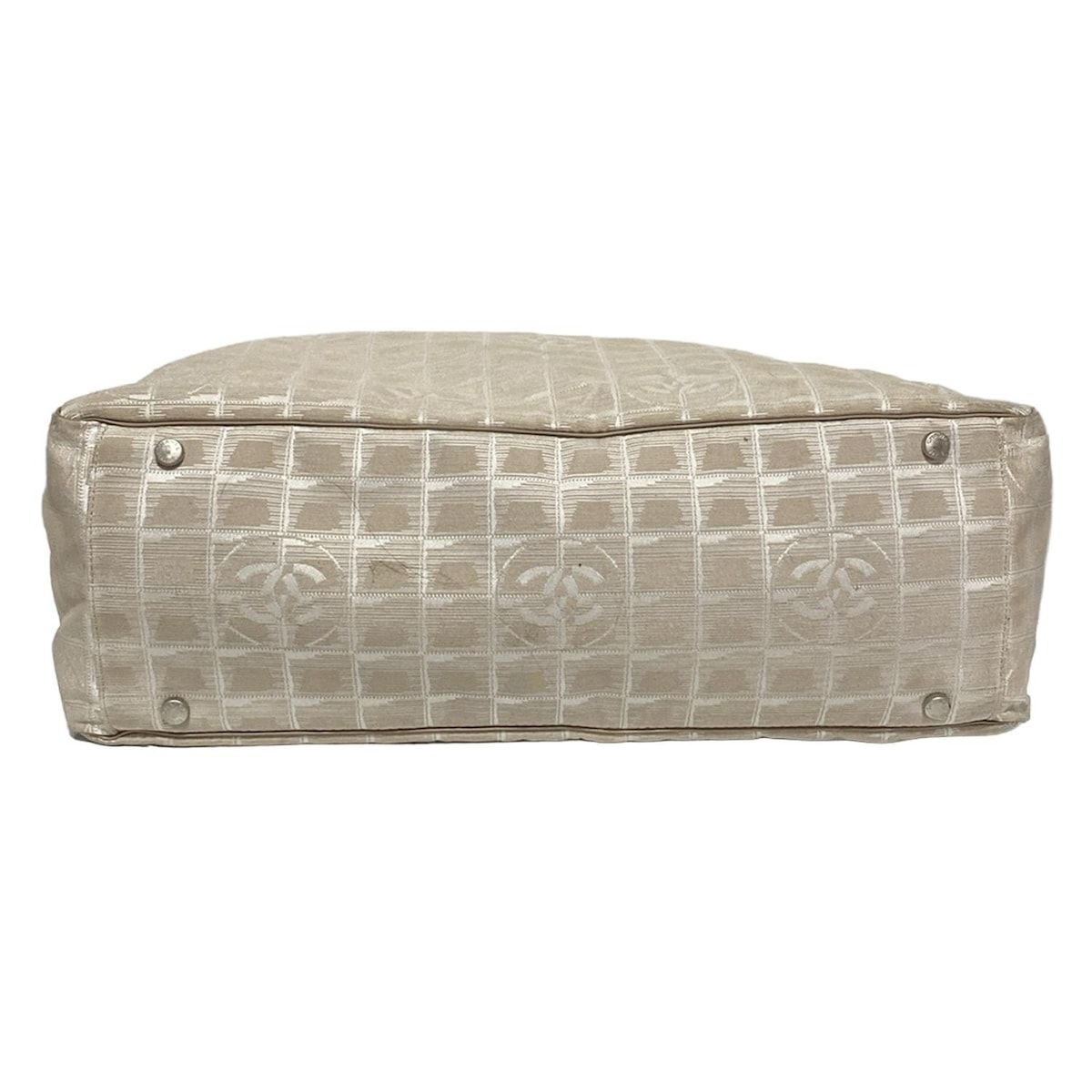 ニュートラベルライン ベージュ×アイボリー