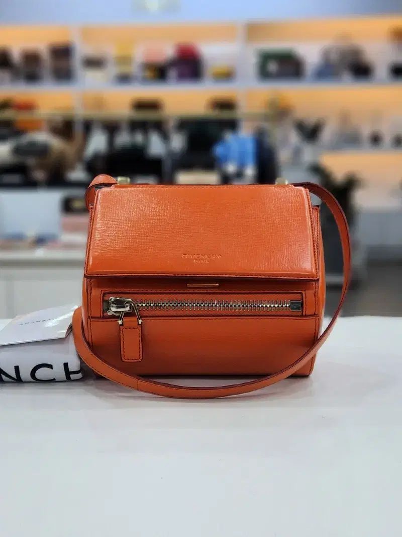 ジバンシィ パンドラ オレンジ ミニ ショルダ-クロスバッグ 13H5256006