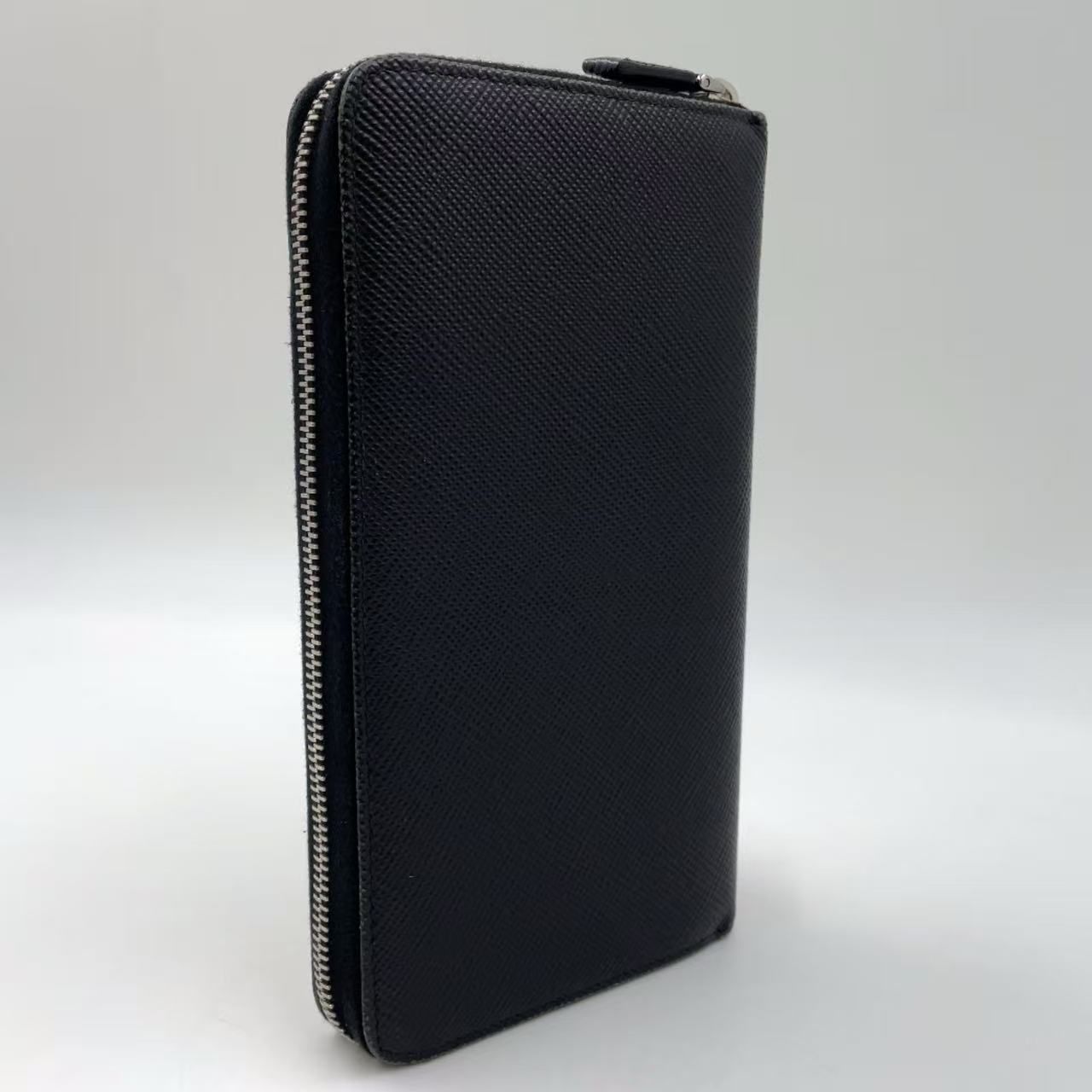 PRADA プラダ 長財布 サフィアーノ ラウンドジップ ブラック 箱 PRADA プラダ 長財布 サフィアーノ ラウンドジップ ブラック 箱