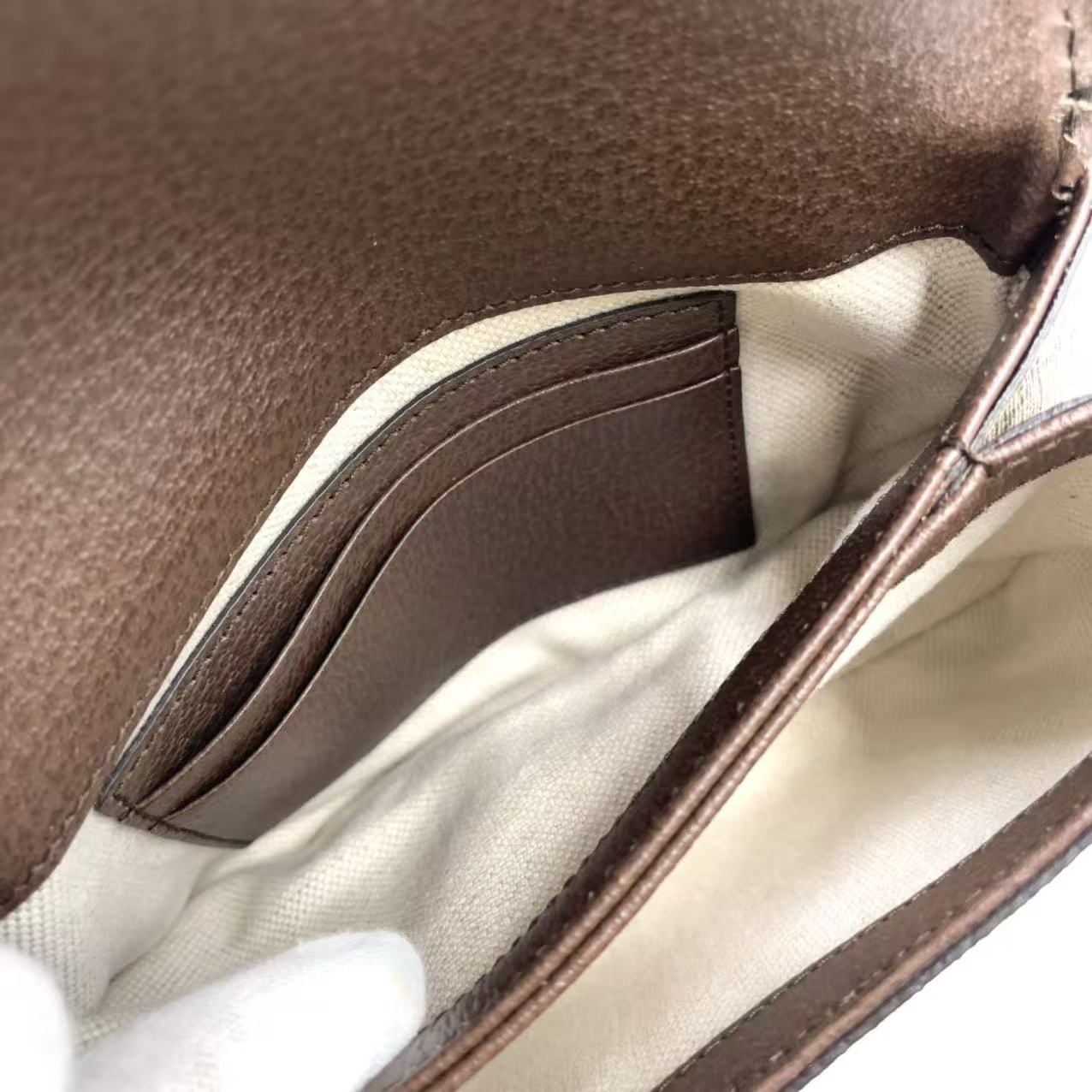 ブラウン ボディバッグ