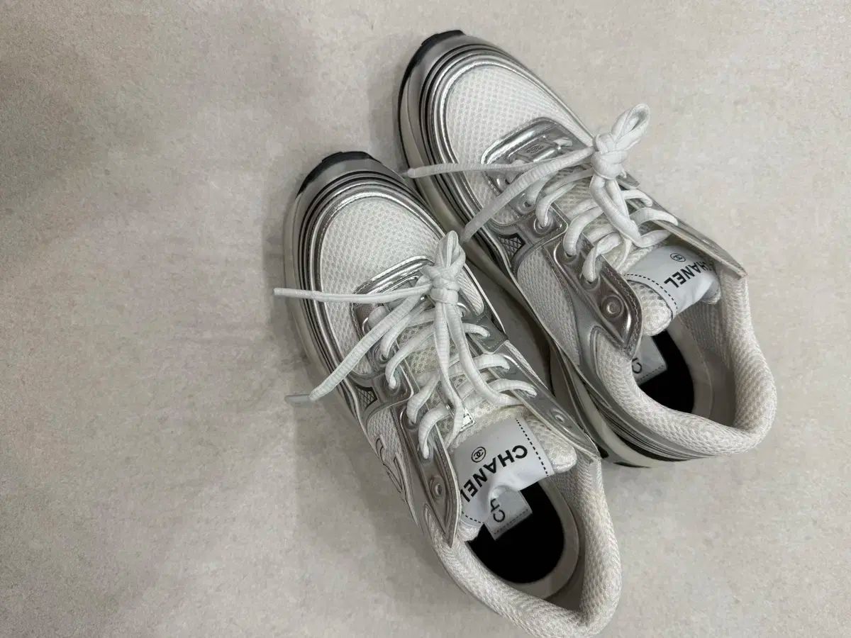 シャネル チュール フォース 白 シルバー 38